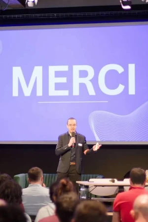 Photo de Colin Damon sur scène